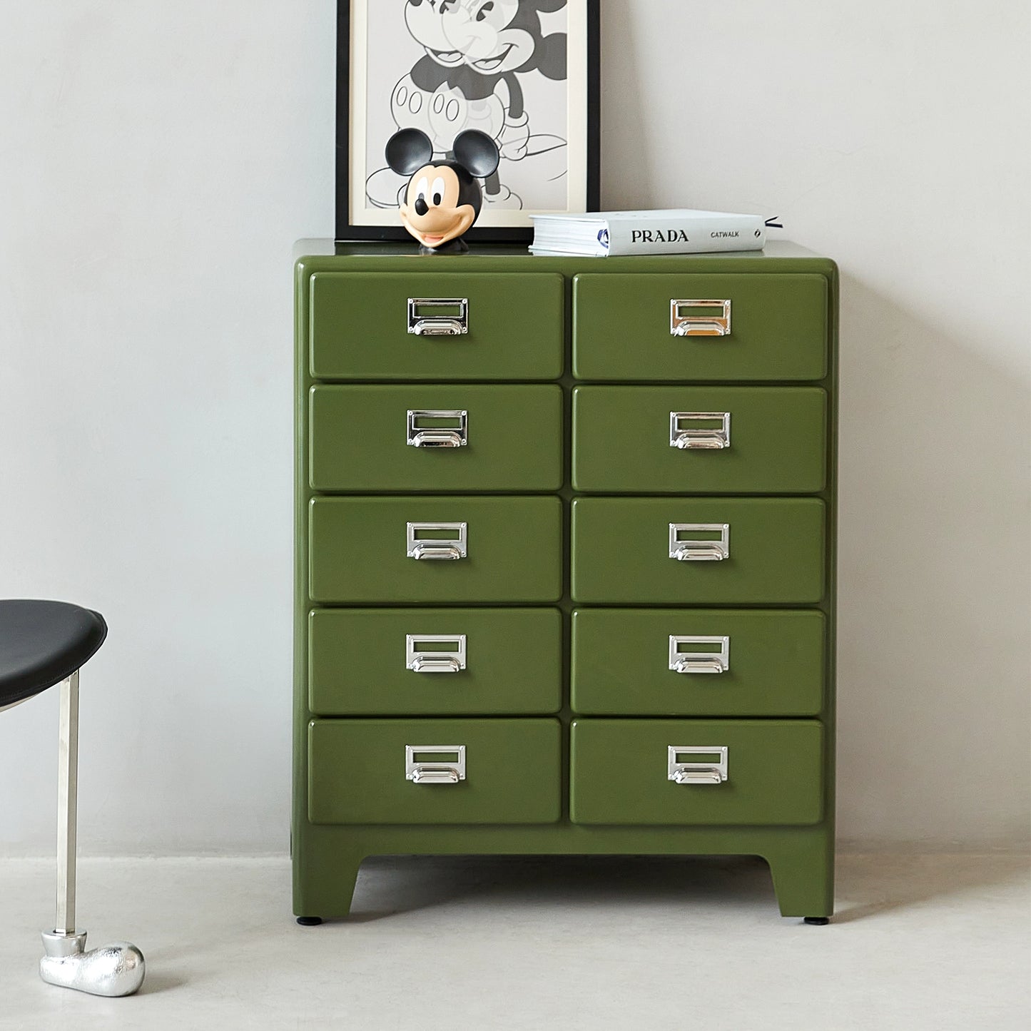 Retro Schubladenschrank mittelalterlicher Industriestil Japanischer Ins Dekorativer Spind Haushaltswohnzimmer Metallseitenschrank 