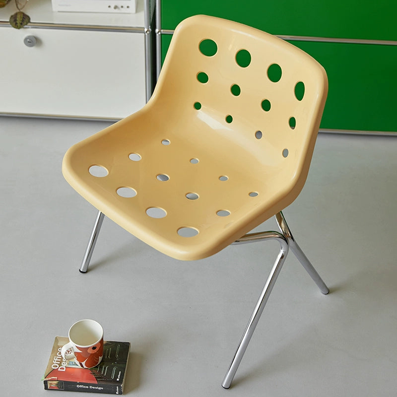 Mittelalterlicher Esszimmerstuhl mit Loch, Käsestuhl, koreanischer Ins-Caféstuhl, Haushaltshocker mit Kunststoffrückenlehne 