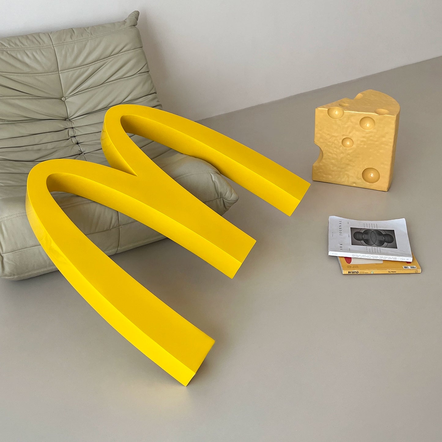 Maimen Modell Kreative Skulptur Ornament Wohnzimmer Home Bodendekoration Licht Luxus Eingang Kunstinstallation 