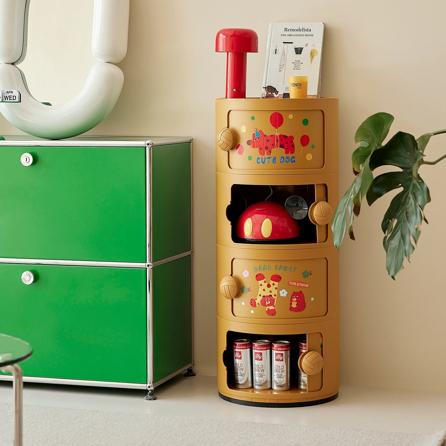 Cremefarbener Wind-Nachttisch, mittelalterlicher nordischer kleiner Wohnungsschrank, Ins-Wind-Schlafzimmer, Kinderschließfach 