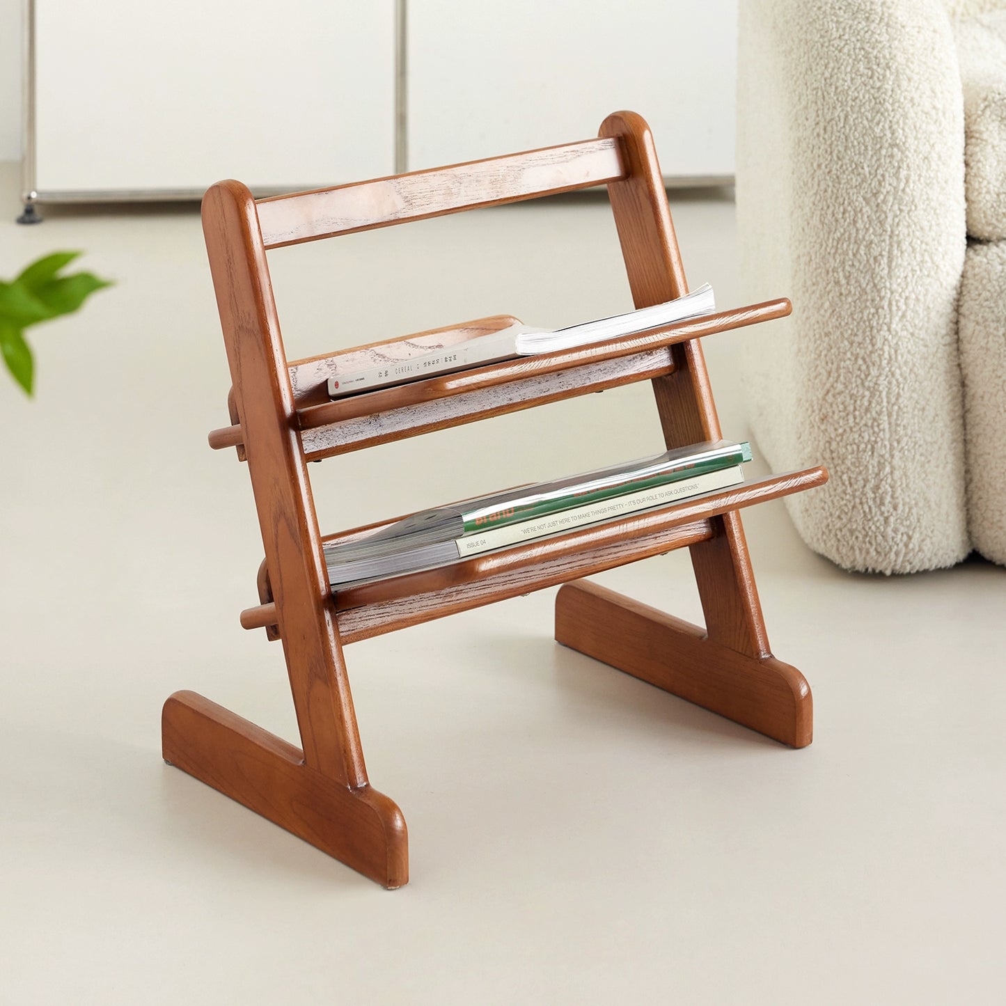 Mittelalterlicher Zeitungsständer, deckenhoher Zeitungsständer aus Massivholz, Ornament-Zeitungsständer, Ins-Balkon, kleines Bücherregal 