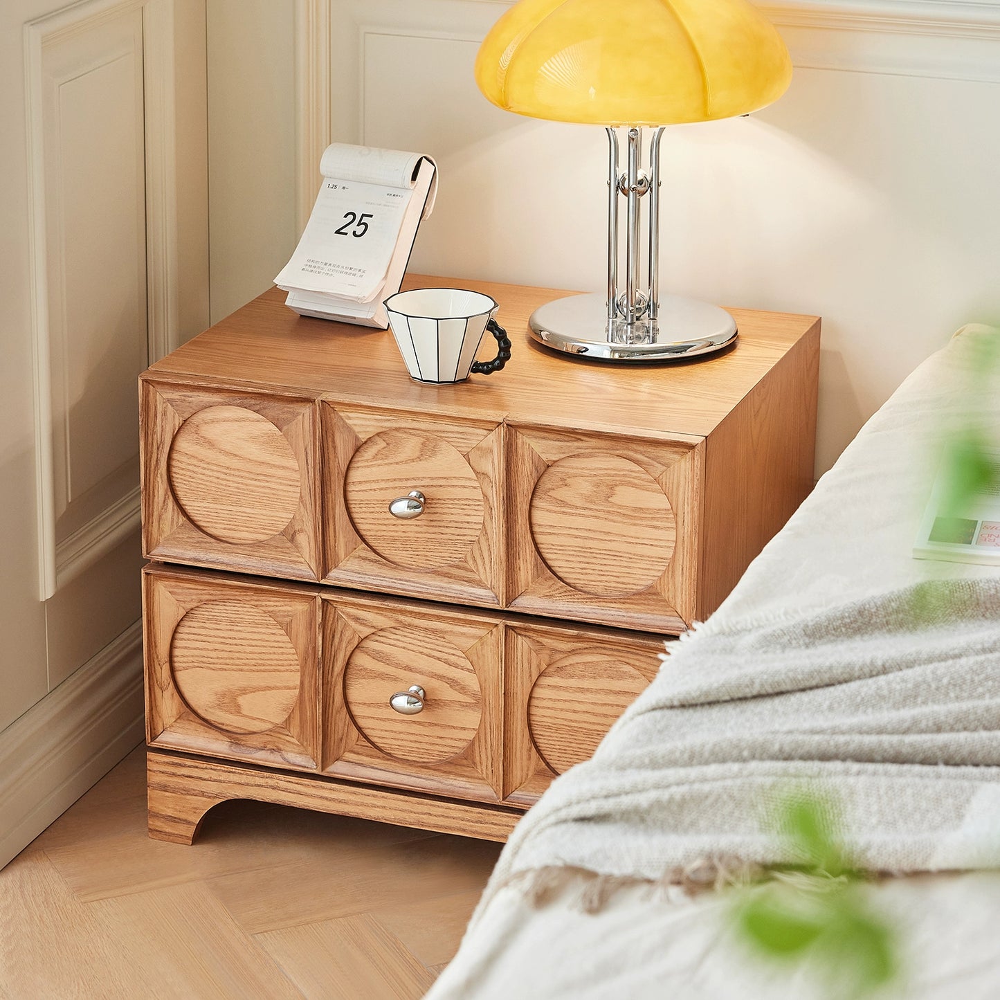 Massivholz Nachttisch Französisch Retro Designer Lagerung Seite Schrank Design Sinn Schlafzimmer Kleine Schrank Gegen Die Wand 