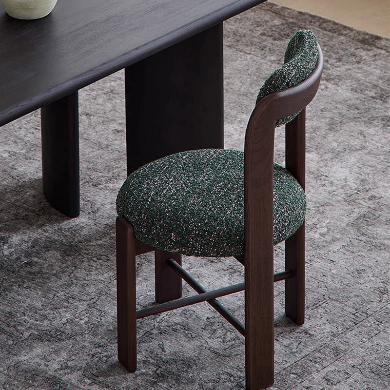 Französischer mittelalterlicher Esszimmerstuhl, Heimdesigner-Massivholzstuhl, hochwertiger Freizeitstuhl mit Eschenholzrücken 