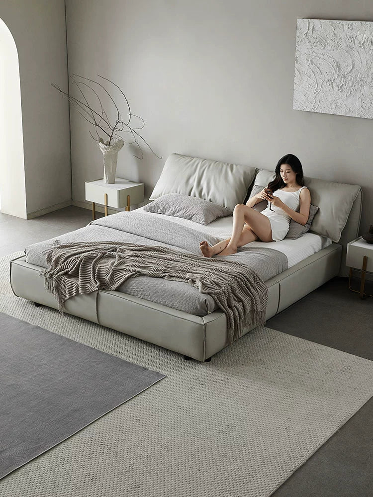 Italian Light Luxury Leather Bed Modern Minimalist Style Designer 1.8 Meters Master Bedroom Soft Bag Backrest Leather Double Bed