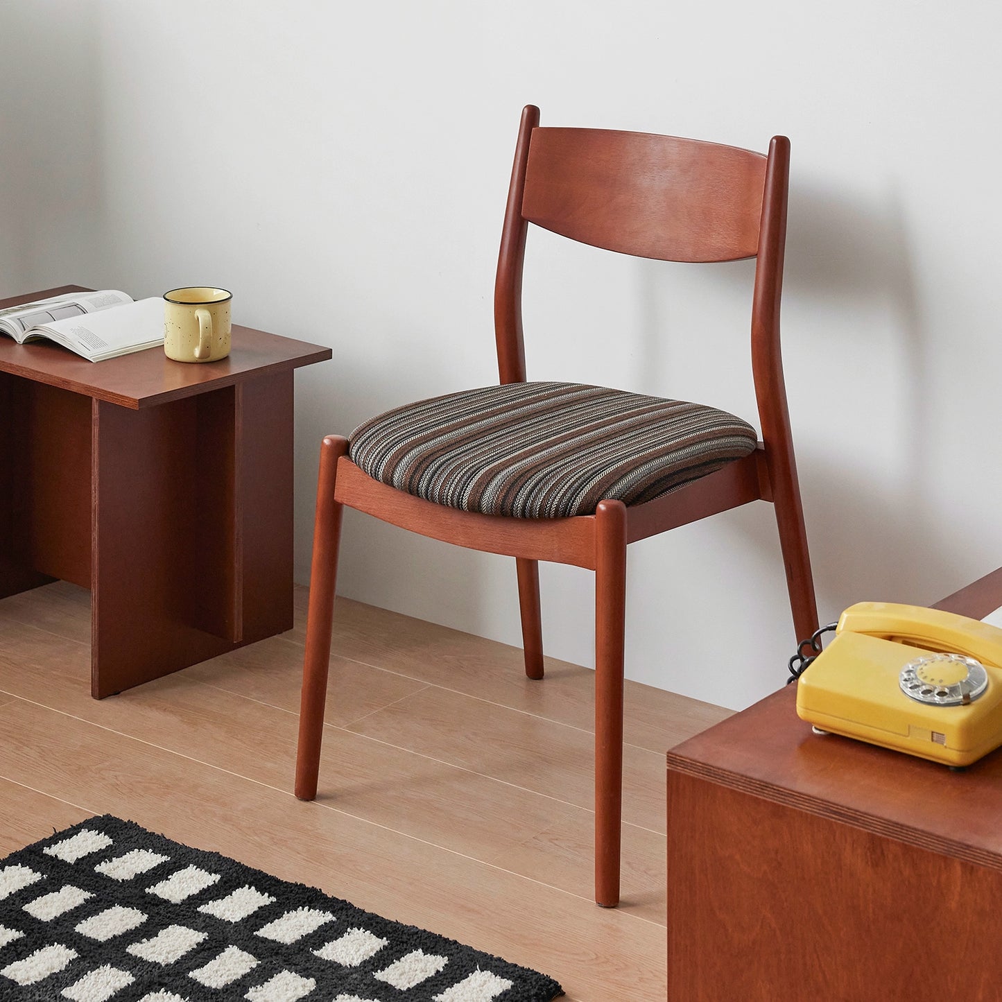 Retro massivholz esszimmerstuhl weichen tasche zurück stuhl Nordic Ins Beliebte kaffee shop freizeit stuhl einfache und erweiterte 