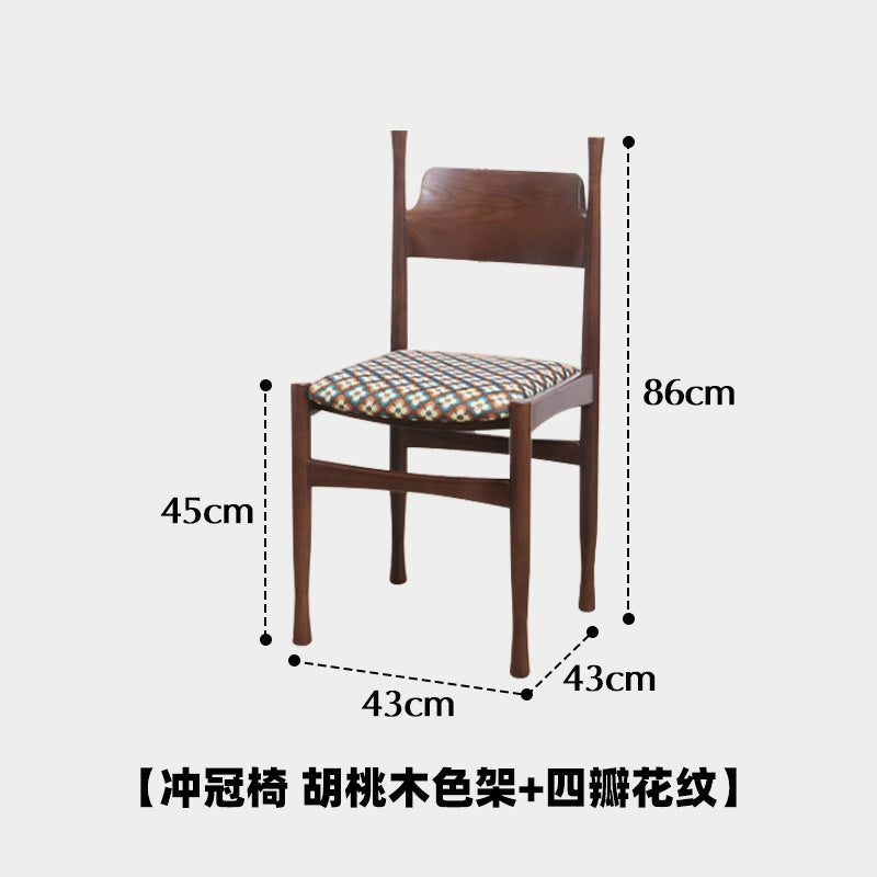 Mittelalterlicher Esszimmerstuhl aus Massivholz, bestickter Stuhl mit weicher Tasche, französischer Retro-Esszimmerstuhl für Cafés, Stuhl mit nordischer Rückenlehne 