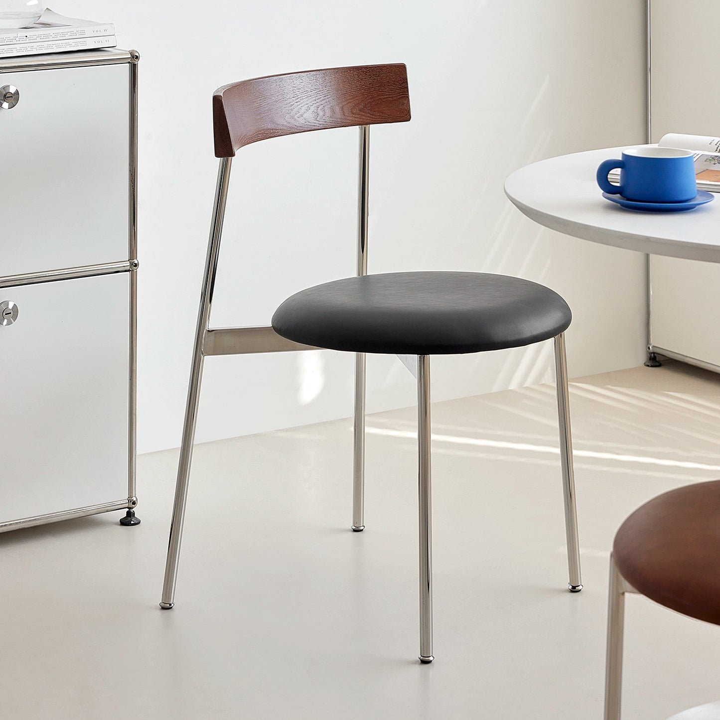 Mokka-Stuhl, nordischer Retro-Esszimmerstuhl, leichter Luxus, minimalistischer Rückenlehnenstuhl, stapelbarer Schreibtischstuhl für Zuhause 