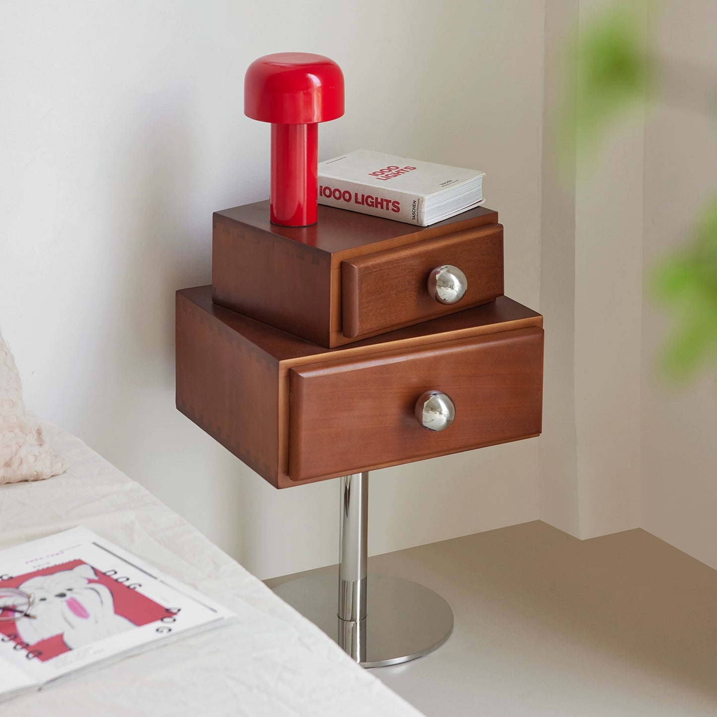 Mokamoa Mittelalterlicher Nachttisch aus Massivholz, Schlafzimmer, Heimaufbewahrung, Seitenschrank, kreativer, hochwertiger nordischer kleiner Schrank 