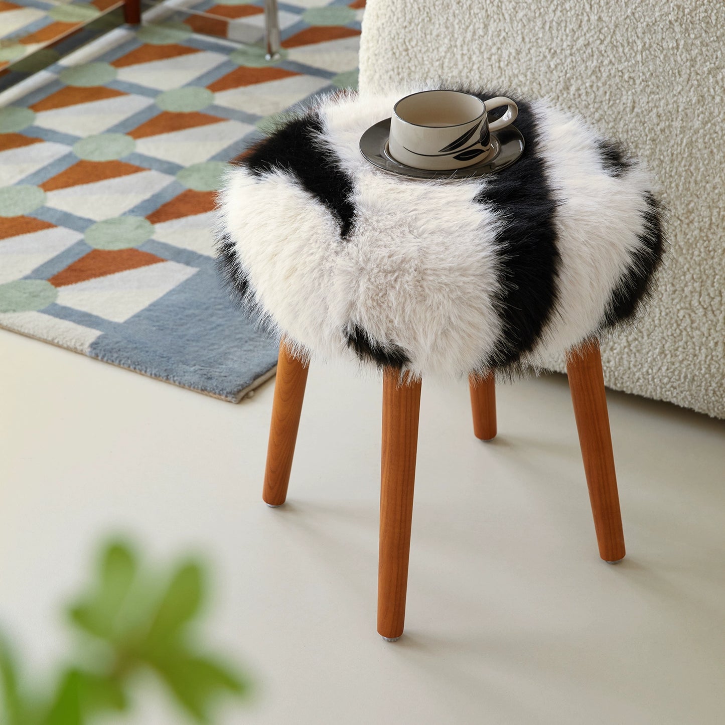 Mittelalterlicher Strandhocker aus Schafwolle, Eingangsbereich, leichter Luxus, hoher Schuhhocker, kreativer Ins Popularhome-Wohnzimmer-niedriger Hocker 