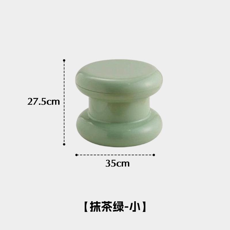 Kleiner Hocker aus Kunststoff, mittelalterlicher Schuhhocker, Designer, kreativer Couchtischhocker, robuster und langlebiger niedriger Hocker für den Haushalt 