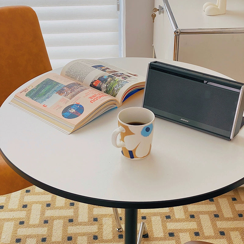 Eames runder Tisch mittelalterlicher Esstisch kleine Wohnung Haushalt Internet-Prominente Ins-Stil quadratischer Retro-Couchtisch 