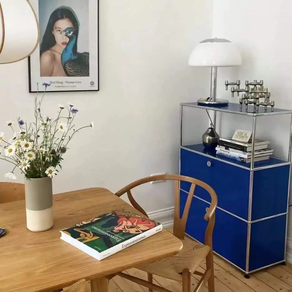 Medieval Light Luxury Dining Side Cabinet Usmah Metallmodulschrank Edelstahl-Eimerschrank Haushalt Wohnzimmer Bücherregal TV-Schrank 