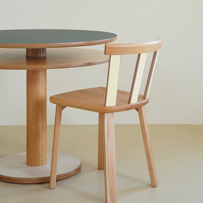 Mittelalterlicher Esstisch aus Ozeanbrett, Designer-Esstisch aus Massivholz, doppellagig, rund, leichter Luxus-Esstisch für das Wohnzimmer im Haushalt 