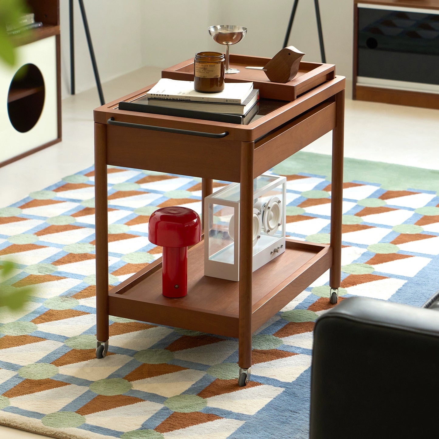 Cosmic Cart Mittelalterlicher Couchtisch aus Massivholz, beweglicher Couchtisch, kreativer Nachttisch, Sofa, Beistelltisch, leichter Luxus, hohes Gefühl 