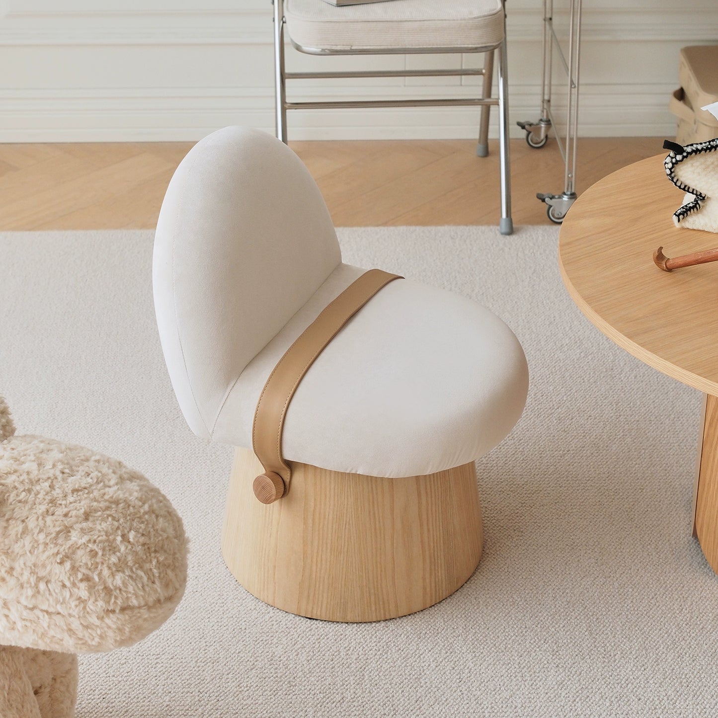 minimalistischer Einzelsofastuhl Wabi Sandy Wind Massivholz Esszimmerstuhl mittelalterlicher Designer Einzelstuhl leichter Luxus Freizeitstuhl 