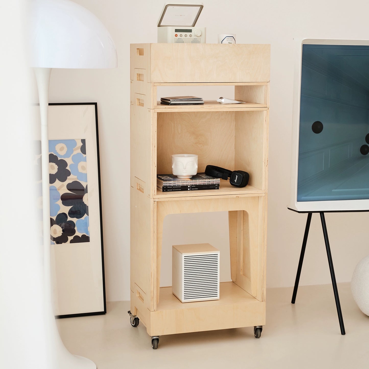 Mittelalterlicher Ozeanbrett-Aufbewahrungsschrank Wabi Sandy Wind Massivholzregal Mehrschichtiger Kombinationsschrank Nachttisch 