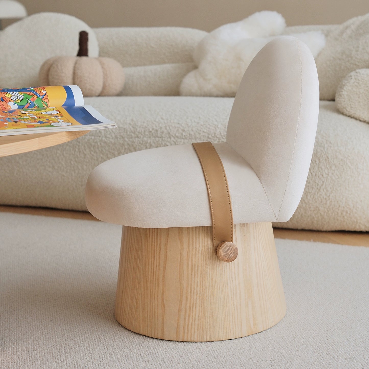 minimalistischer Einzelsofastuhl Wabi Sandy Wind Massivholz Esszimmerstuhl mittelalterlicher Designer Einzelstuhl leichter Luxus Freizeitstuhl 