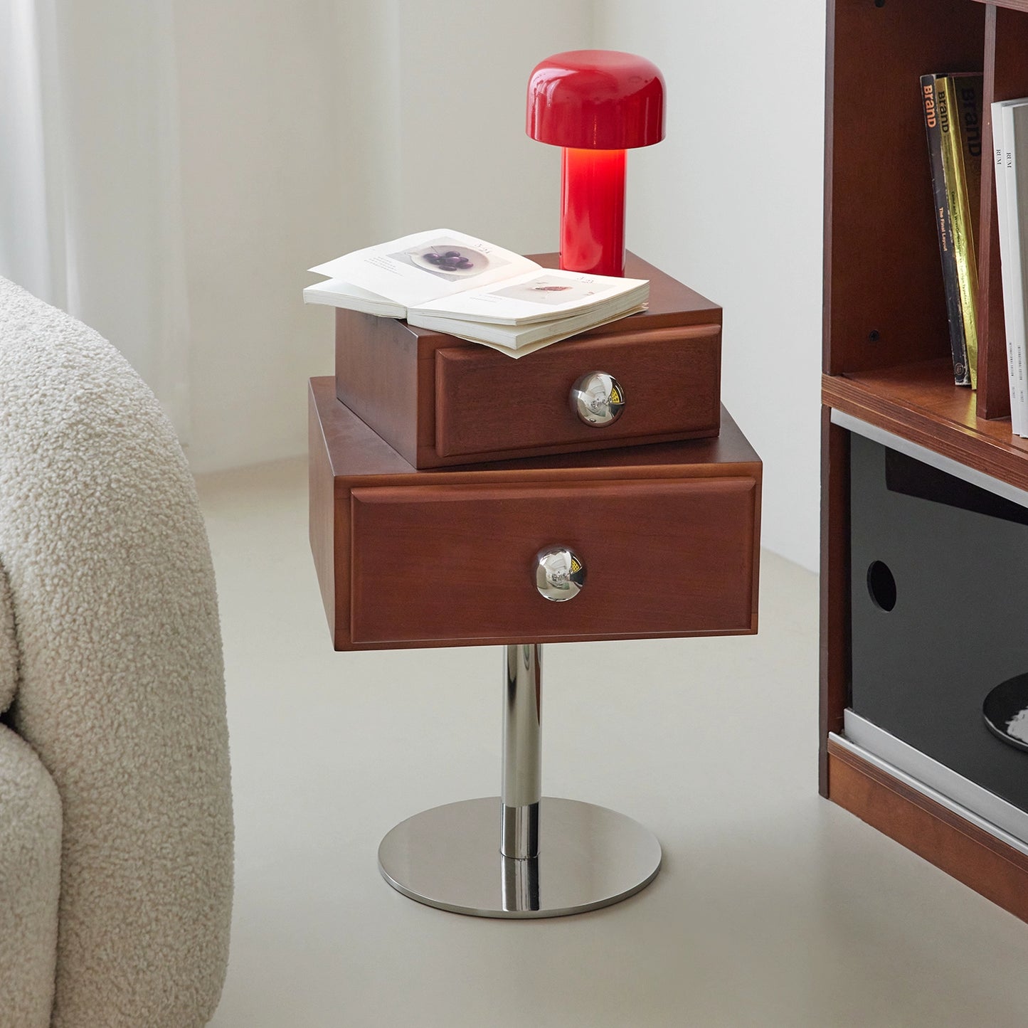 Mokamoa Mittelalterlicher Nachttisch aus Massivholz, Schlafzimmer, Heimaufbewahrung, Seitenschrank, kreativer, hochwertiger nordischer kleiner Schrank 