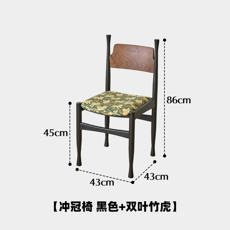 Mittelalterlicher Esszimmerstuhl aus Massivholz, bestickter Stuhl mit weicher Tasche, französischer Retro-Esszimmerstuhl für Cafés, Stuhl mit nordischer Rückenlehne 