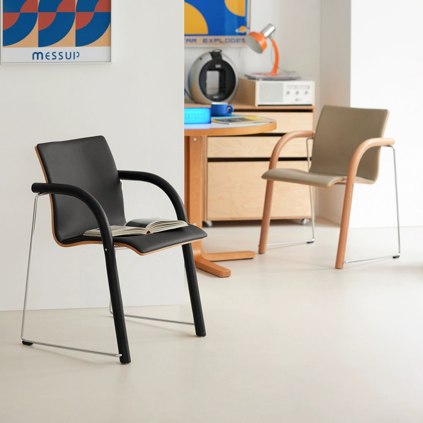 Nordic Retro Esszimmerstuhl Designer Light Luxury High-End-Stuhl Italienischer Verhandlungsstuhl Minimalistische Kreativität 