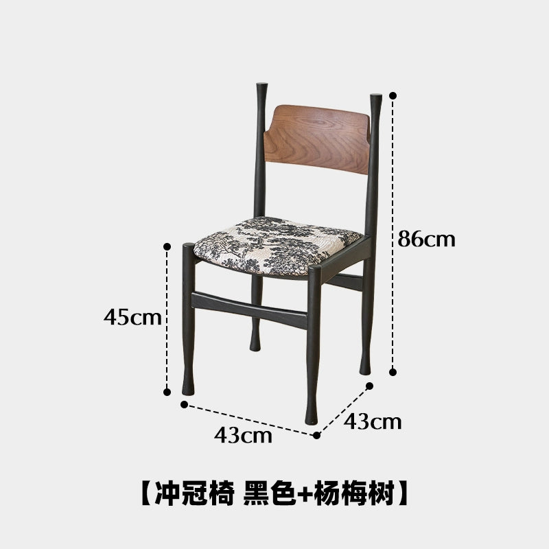 Mittelalterlicher Esszimmerstuhl aus Massivholz, bestickter Stuhl mit weicher Tasche, französischer Retro-Esszimmerstuhl für Cafés, Stuhl mit nordischer Rückenlehne 