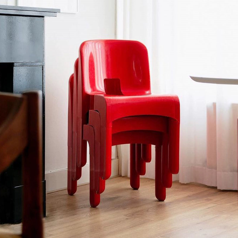 Mittelalterlicher Esszimmerstuhl aus Kunststoff, einfacher Designerstuhl aus Ins, kleine Wohnung, Heim, Freizeit, Rückenlehnenhocker 