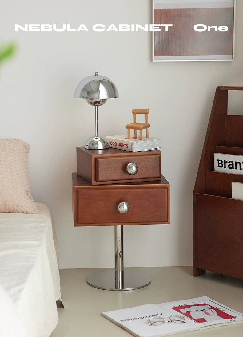 Mokamoa Mittelalterlicher Nachttisch aus Massivholz, Schlafzimmer, Heimaufbewahrung, Seitenschrank, kreativer, hochwertiger nordischer kleiner Schrank 