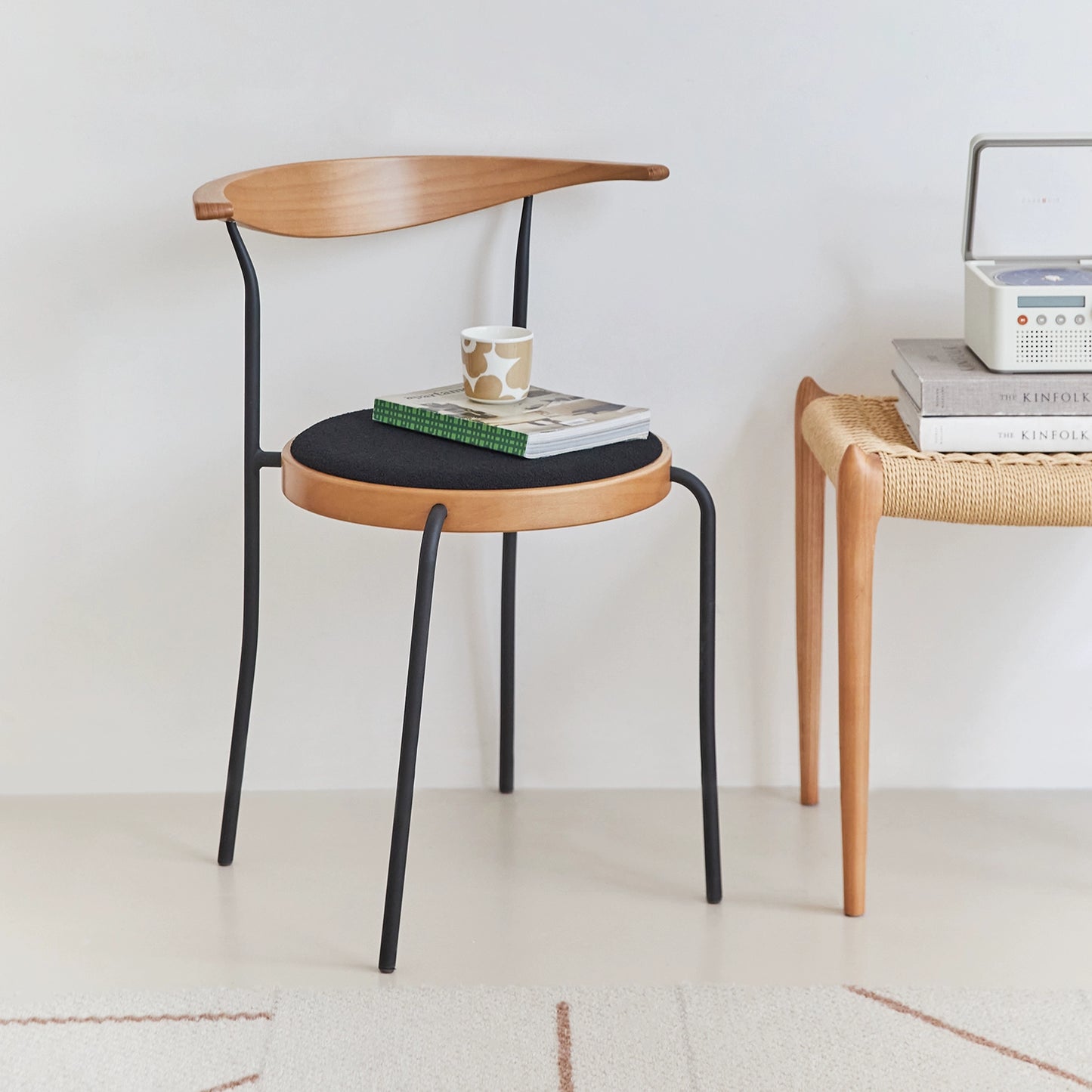 Medieval esszimmer stuhl haushalt massivholz esstisch und stühle licht luxus high-end-Ins Popularcoffee shop zurück stuhl einfache 