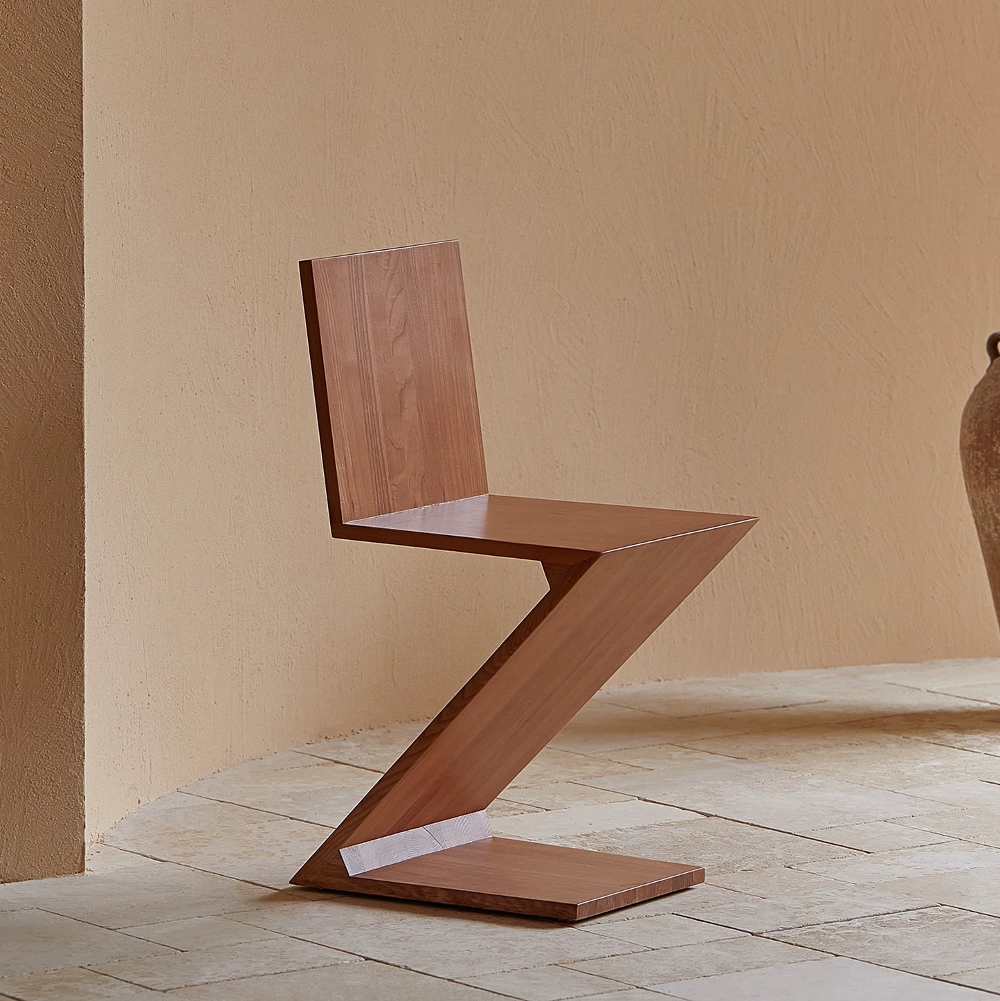 Mittelalterlicher Stuhl Replik Zigzagchair Designer Esszimmerstuhl Kreativer Hocker mit Rückenlehne aus Massivholz Z-Wort 