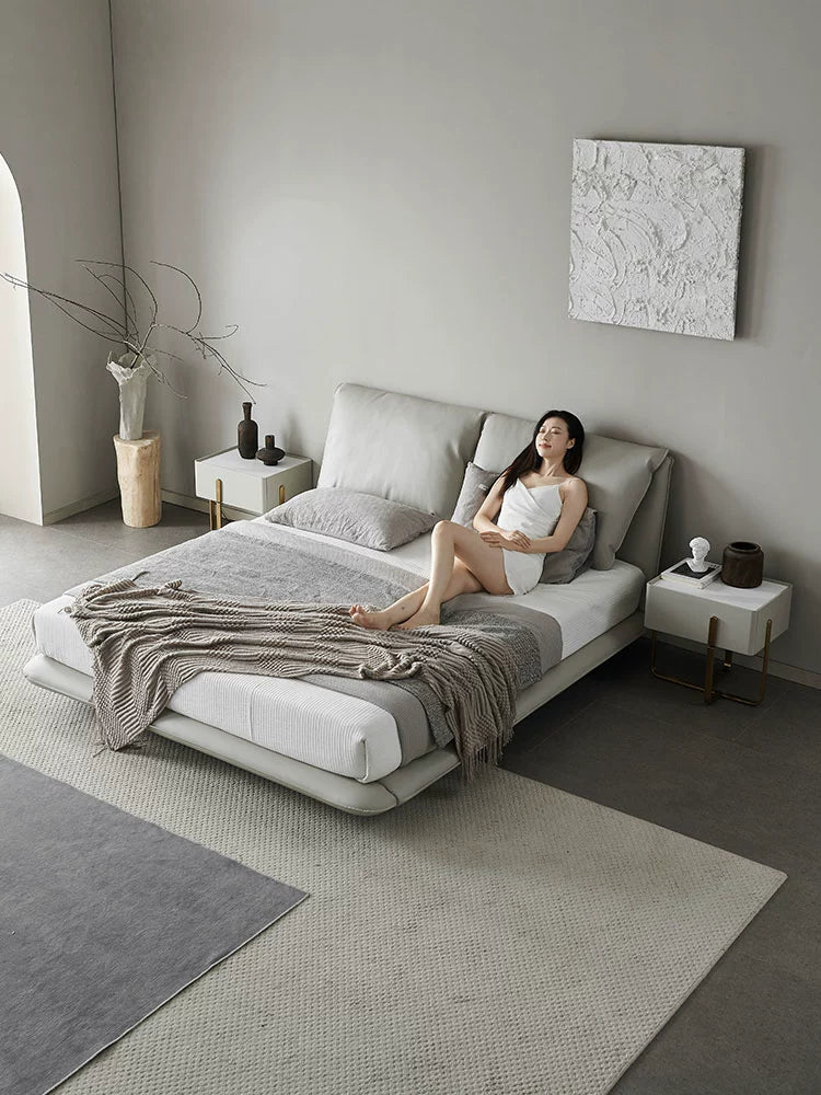 Leather Bed Suspension Bed Italian Minimalist Master Bedroom 1.8 Meters Double Bed Light Luxury Modern Elephant Ear Soft Bag Bed