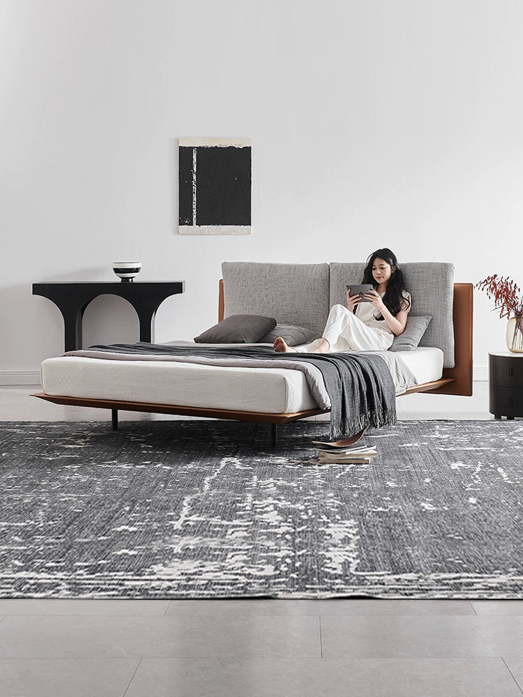 Italian Minimalist Luxury Double Saddle Leather Master Bedroom Queen Bed Soft Bag Fabric Solid Wood Aston Martin Suspension Bed