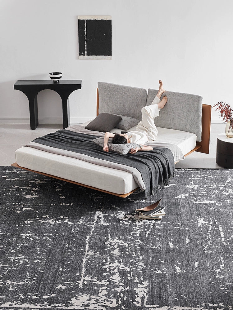 Italian Minimalist Luxury Double Saddle Leather Master Bedroom Queen Bed Soft Bag Fabric Solid Wood Aston Martin Suspension Bed