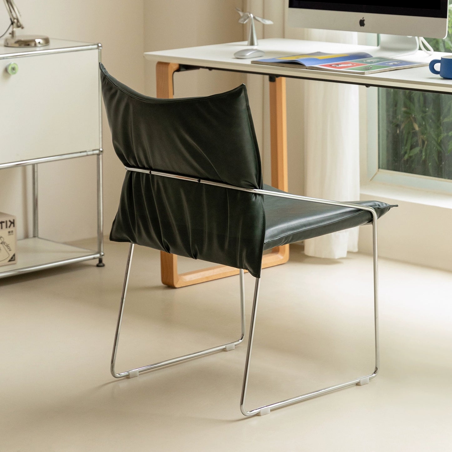 Medieval Light Luxury Dining Chair Einfacher Büro-Freizeit-Computer-Rückenstuhl Weiche Tasche Kleine Wohnung Einzelstuhl 