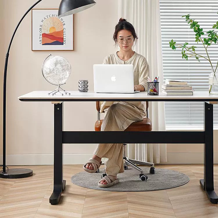 Esstisch aus massivem Holz, Steinplatte, mittelalterlicher nordischer Esstisch, moderner, schlichter quadratischer Tisch für den Haushalt, leichter Luxus und fortschrittlich 