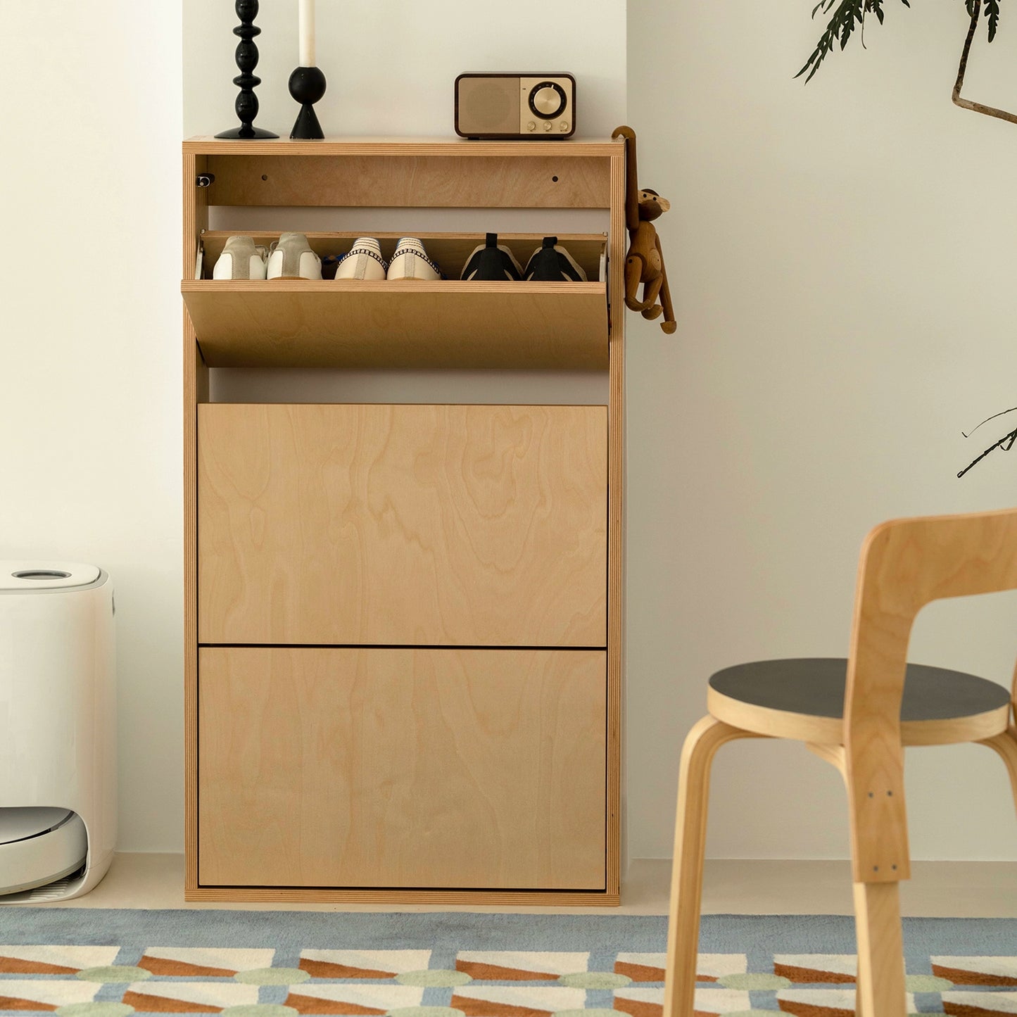 Schmalseitiger Schuhschrank Haushaltstür-Einstiegsschuhschrank aus Massivholz ultradünner minimalistischer Ins Wind antiker Lagerschrank 