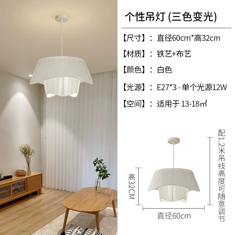 Französischer mittelalterlicher Kronleuchter Stoffoberfläche Champagnerfarbe Wohnzimmer Hauptlicht stromlinienförmiges einfaches Schlafzimmer Atmosphärenlicht 