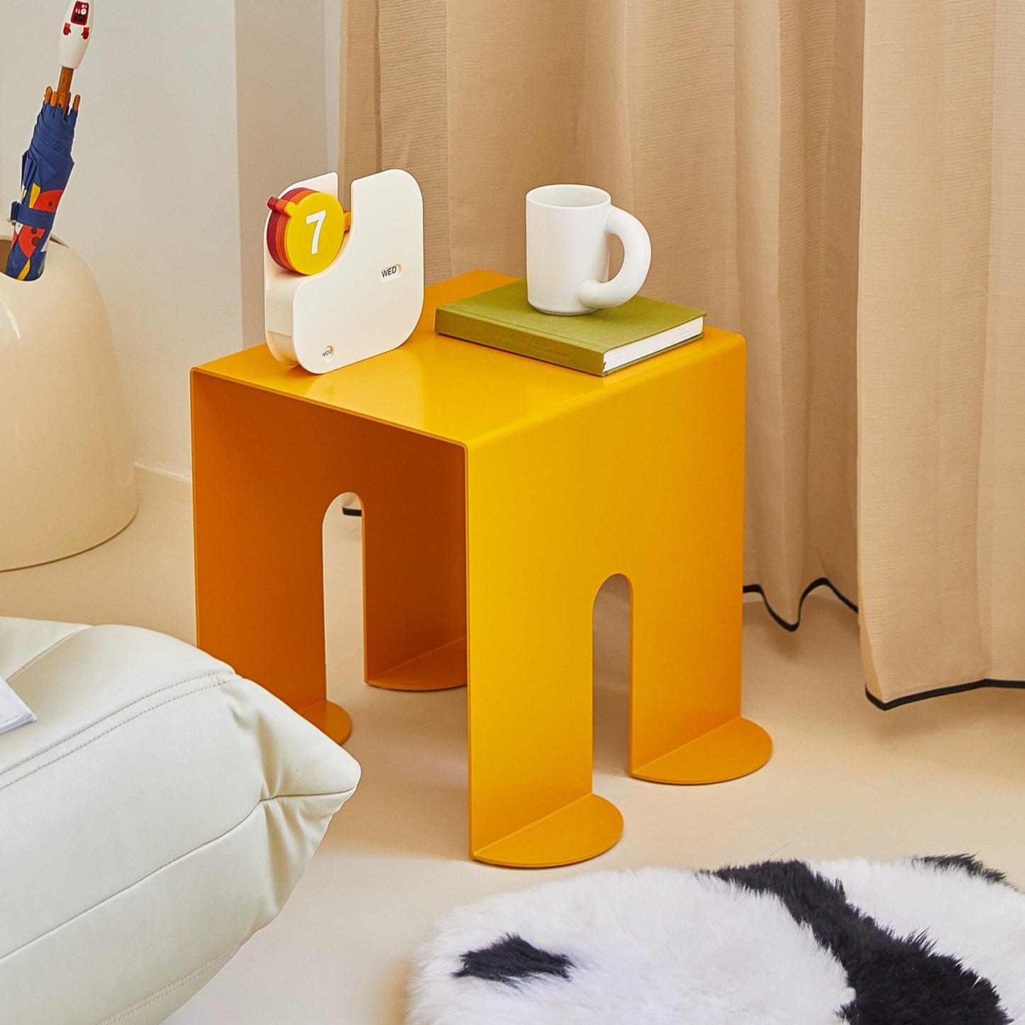 Dopamin-Schuhwechselhocker, kreativer Schmiedeeisen-Internet-Promi-Schuhhocker, kleiner Hocker, Home-Designer, niedriger Hocker, robust und langlebig 