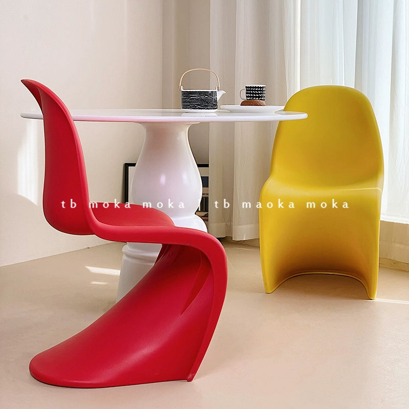 Esszimmerstuhl speziell geformter kreativer Make-up-Hocker im mittelalterlichen Ins-Stil Pan Dong-Stuhl Nordic Ins Popularbackrest-Stuhl 