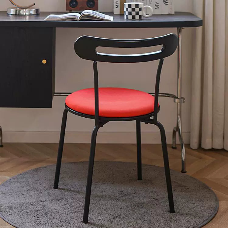 Minimalistischer mittelalterlicher Esszimmerstuhl, kleiner Schreibtischstuhl für Wohnungen, koreanischer Ins-Haushaltshocker mit Rückenlehne, stapelbar 