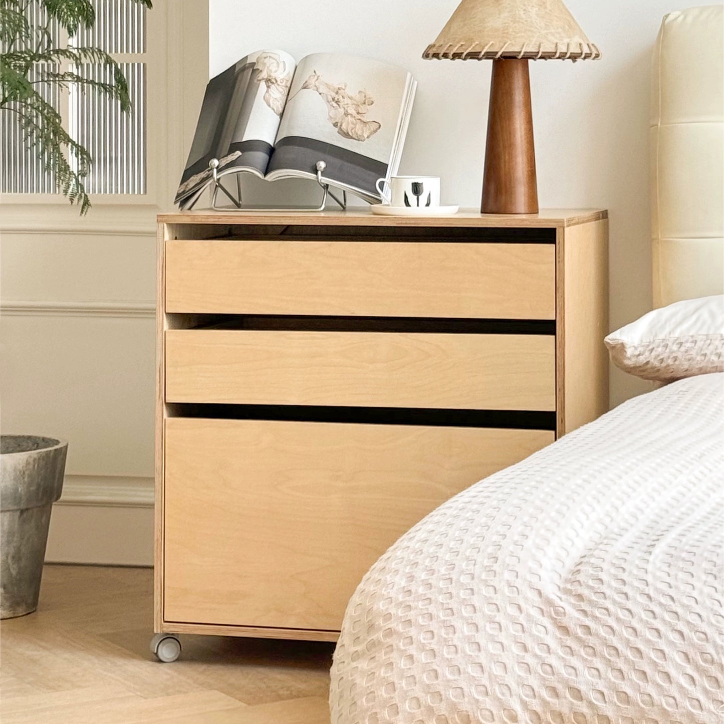 Massivholz-Aufbewahrungsschrank, mobiler Ozeanbrett-Holz-Wind-Aufbewahrungsschrank, mittelalterlicher Schlafzimmer-Nachttisch 