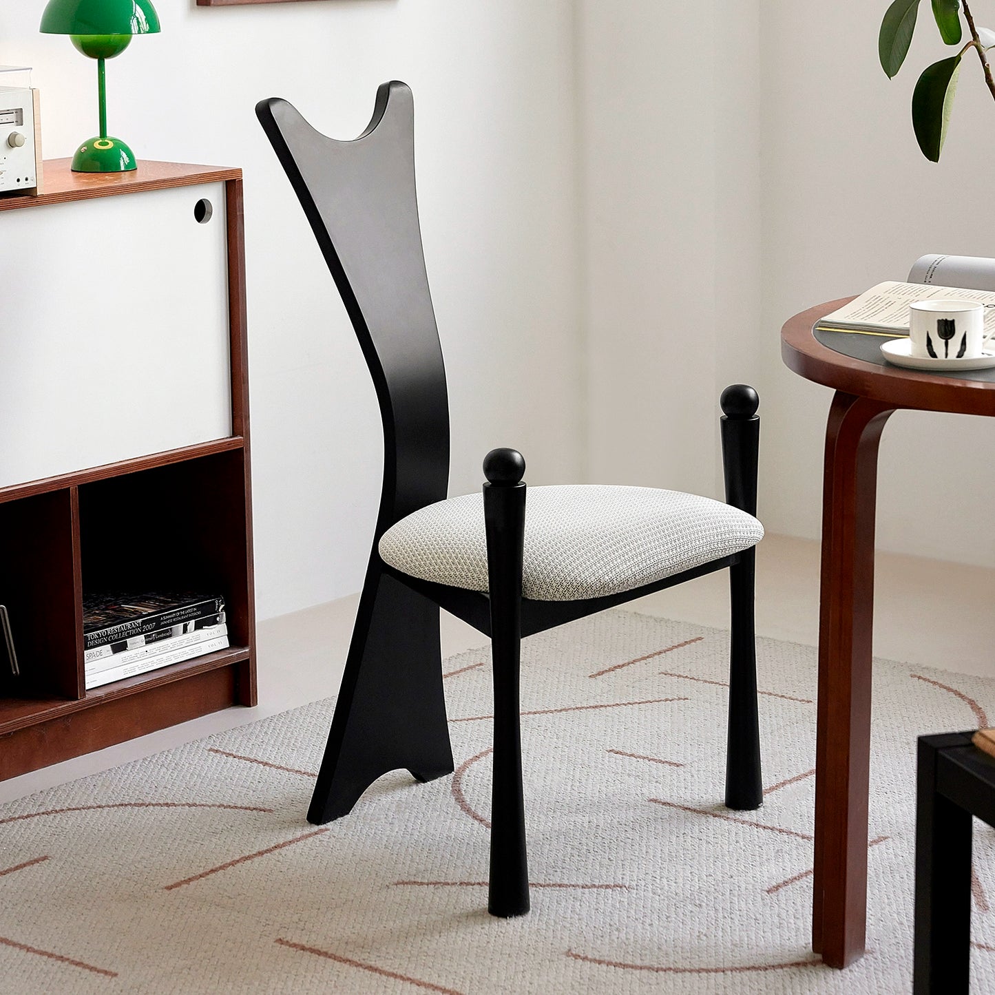 Retro Designer Esszimmerstuhl Haushalt Wohnzimmer Massivholzstuhl Mittelalterlicher kreativer Masterstuhl mit hoher Rückenlehne 