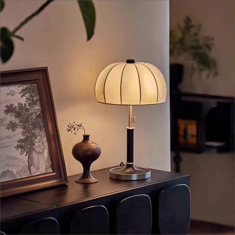Französische Retro-Schreibtischlampe, amerikanische Wabi-Sabi-Wohnzimmer-Schlafzimmer-Nachttischlampe, Premium-Atmosphäre-Schreibtischlampe 
