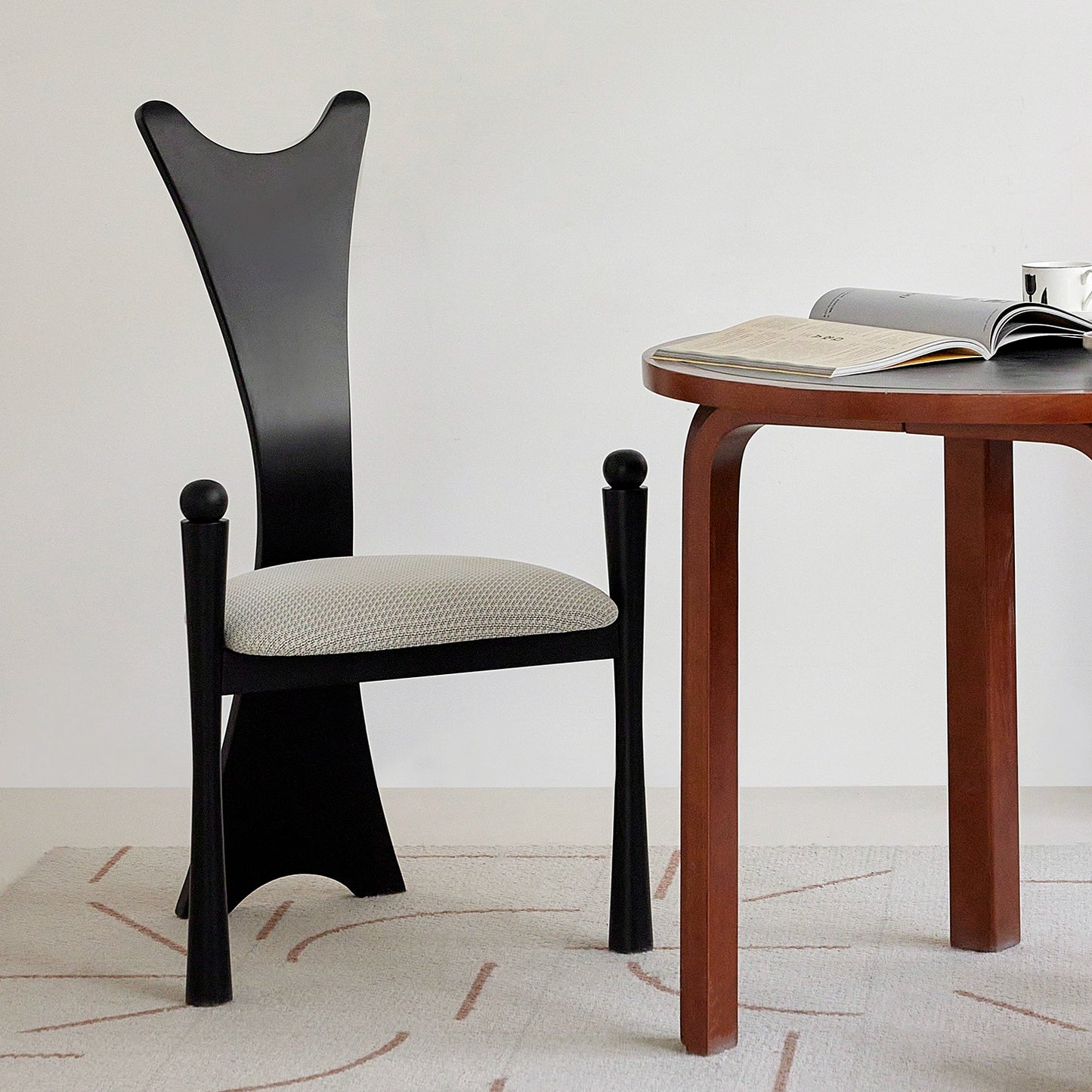 Retro Designer Esszimmerstuhl Haushalt Wohnzimmer Massivholzstuhl Mittelalterlicher kreativer Masterstuhl mit hoher Rückenlehne 