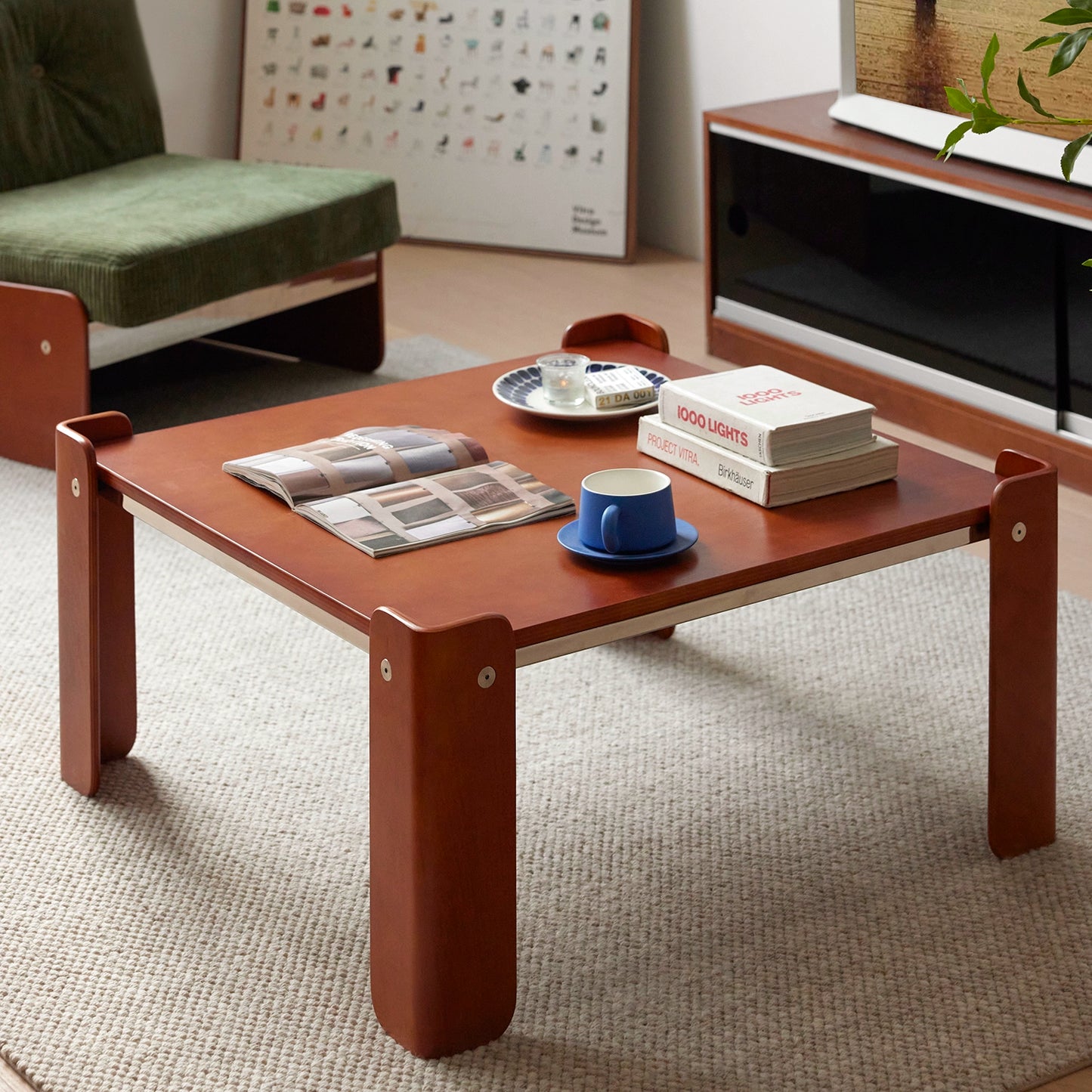 Mittelalterlicher Couchtisch aus Massivholz, nordisches Sofa, kleiner quadratischer Tisch, schlichter moderner Balkon-Ecktisch, leichter Luxus, hohes Gefühl 