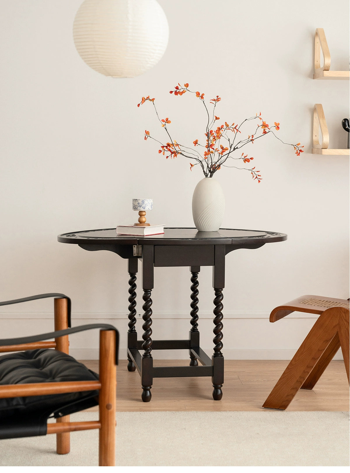 Klappbarer Esstisch Französischer mittelalterlicher Designer Massivholztisch Wohnzimmer Home Balkon Kaffee runder Tisch 