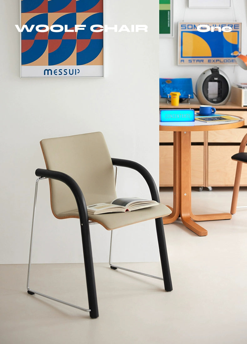 Nordic Retro Esszimmerstuhl Designer Light Luxury High-End-Stuhl Italienischer Verhandlungsstuhl Minimalistische Kreativität 