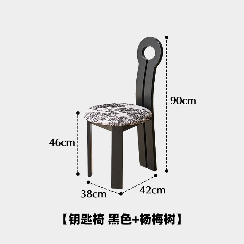 Mittelalterlicher Esszimmerstuhl aus Massivholz, bestickter Stuhl mit weicher Tasche, französischer Retro-Esszimmerstuhl für Cafés, Stuhl mit nordischer Rückenlehne 