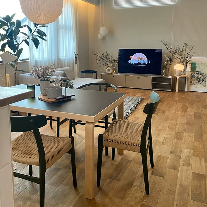 Mittelalterlicher Esstisch aus Massivholz, quadratischer Esstisch im Ins-Stil, einfacher Büroschreibtisch, Haushalt, kleine Wohnung 