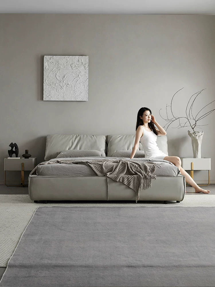 Italian Light Luxury Leather Bed Modern Minimalist Style Designer 1.8 Meters Master Bedroom Soft Bag Backrest Leather Double Bed