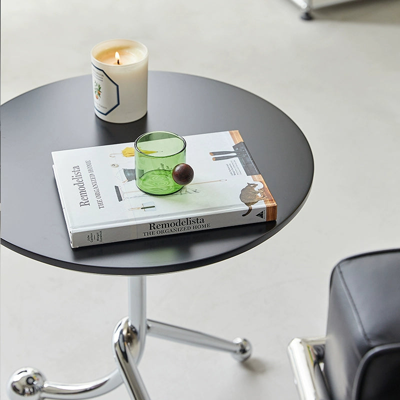 Kreativer kleiner Couchtisch, kleiner Apartment-Sofa-Beistelltisch, mittelalterlicher minimalistischer kleiner runder Tisch, Balkon-Mini-Teetisch 